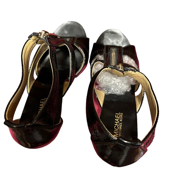 NEW Michael Kors Berkley T-Strap Dress Sandals Black Crinkle Patent  Size 7 1/2M - Picture 8 of 11
